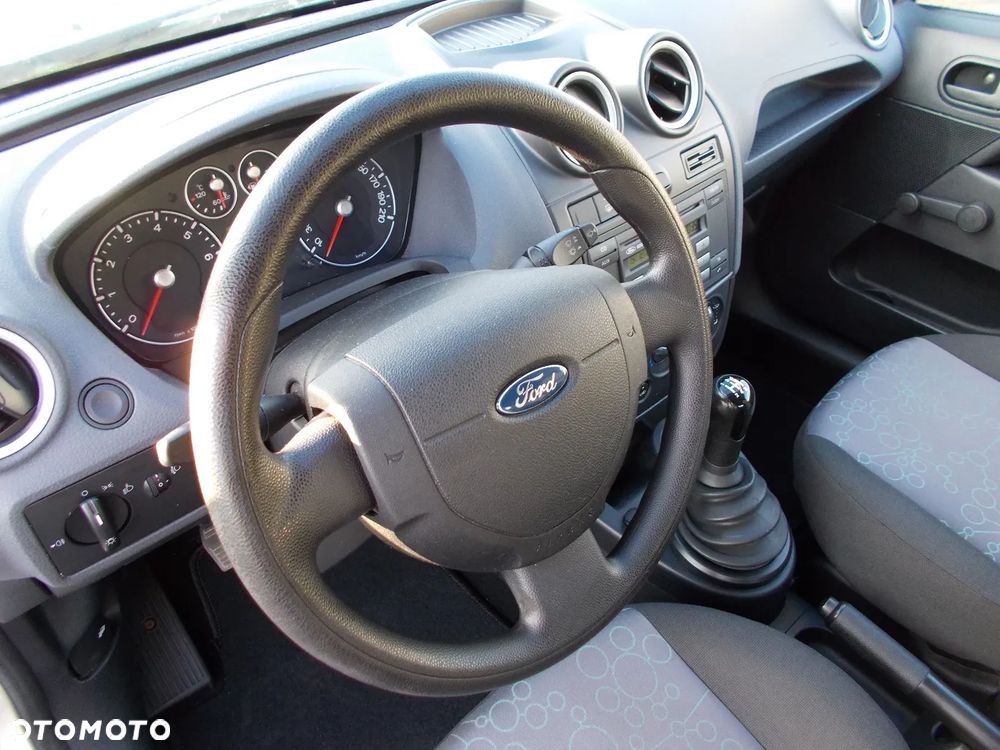 Ford Fiesta 1.3 Style - 18
