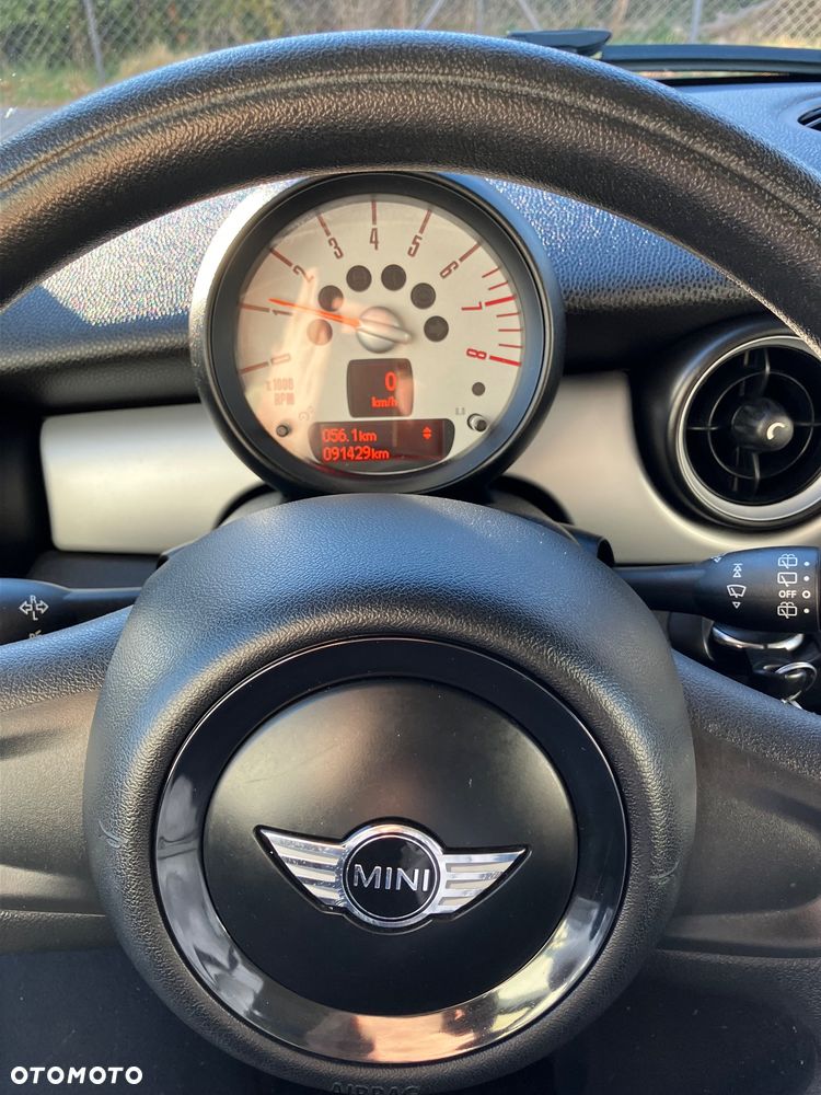 MINI ONE - 10