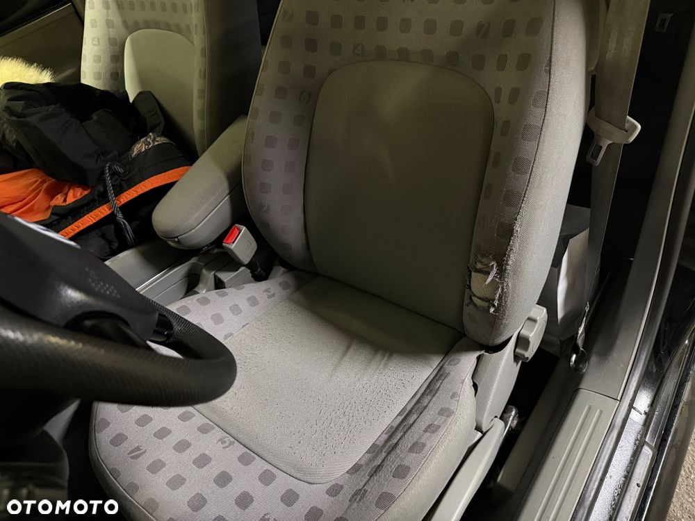 Volkswagen New Beetle 2.0 - 16