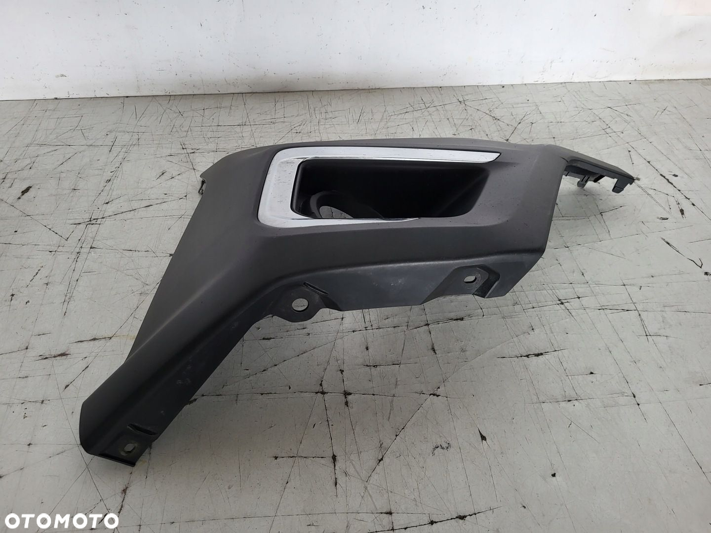 SUBARU OUTBACK VI KRATKA HALOGEN PRAWA - 4