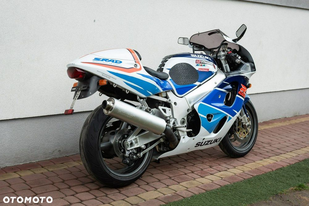 Suzuki GSX-R - 4