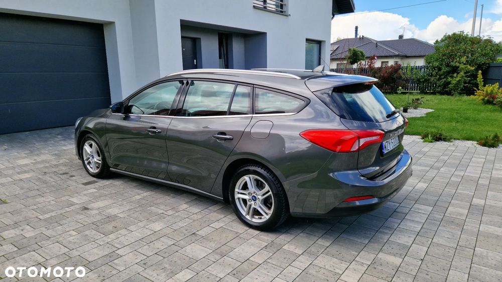 Ford Focus 1.0 EcoBoost Titanium - 9