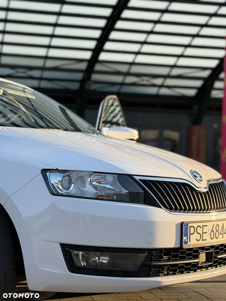 Skoda RAPID - 12