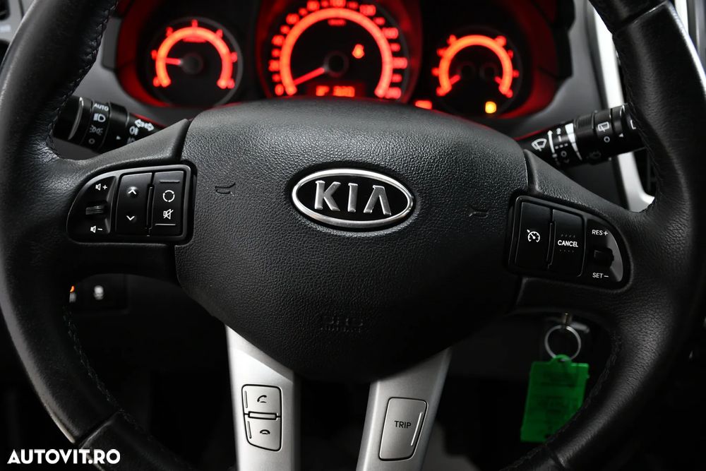 Kia Ceed 1.6 CRDi 115 Dream-Team Edition - 15
