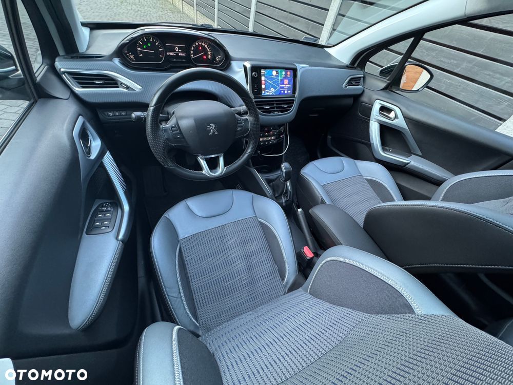 Peugeot 208 1.2 PureTech Allure S&S - 17