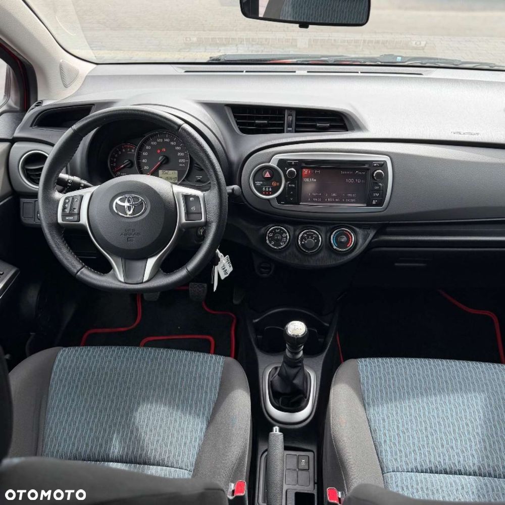 Toyota Yaris 1.33 Selection Platinum - 32