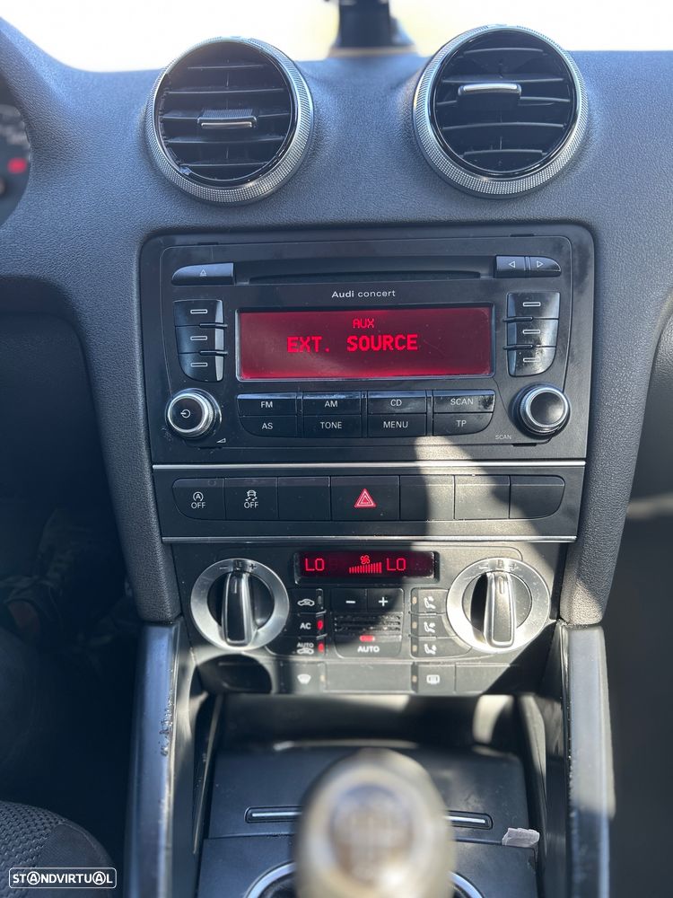 Audi A3 Sportback 1.6 TDI B.Line Attraction - 18