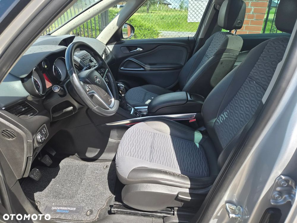 Opel Zafira Tourer 1.4 Turbo Business Edition - 18