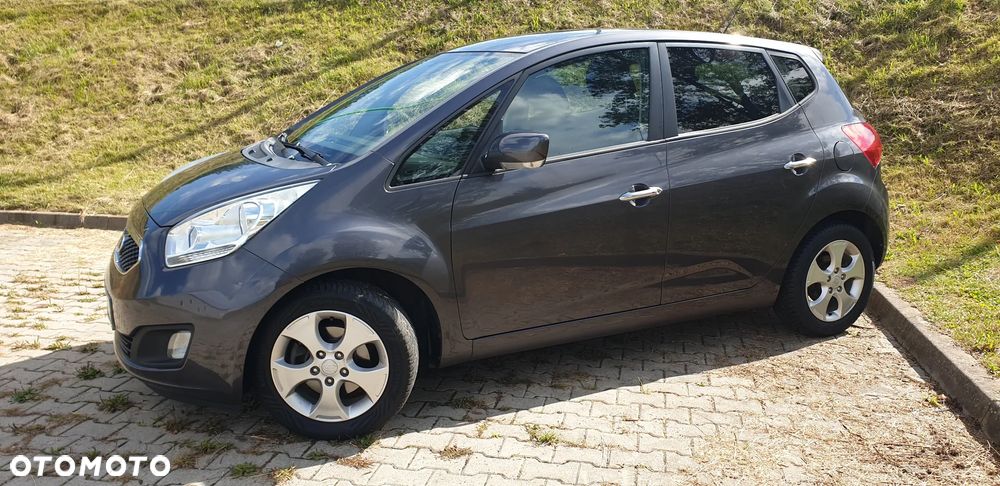 Kia Venga 1.6 Business Line - 10