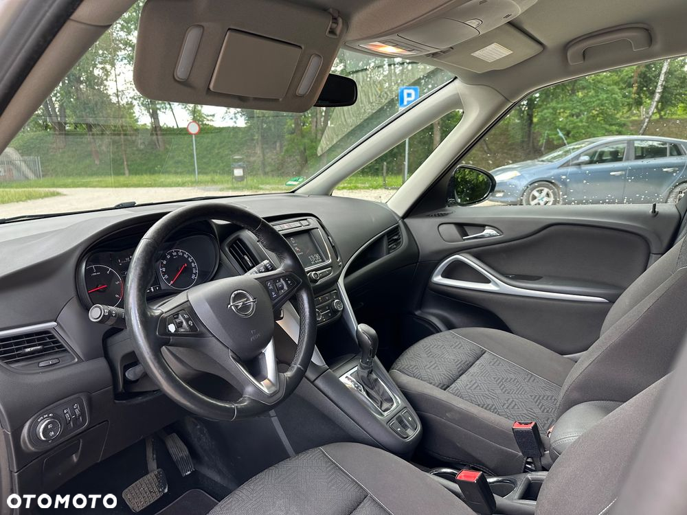 Opel Zafira 2.0 D Automatik ON - 12