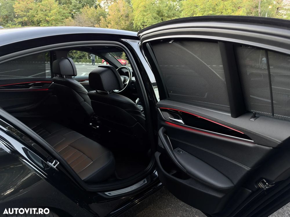 BMW Seria 5 530e Aut. Luxury Line - 10