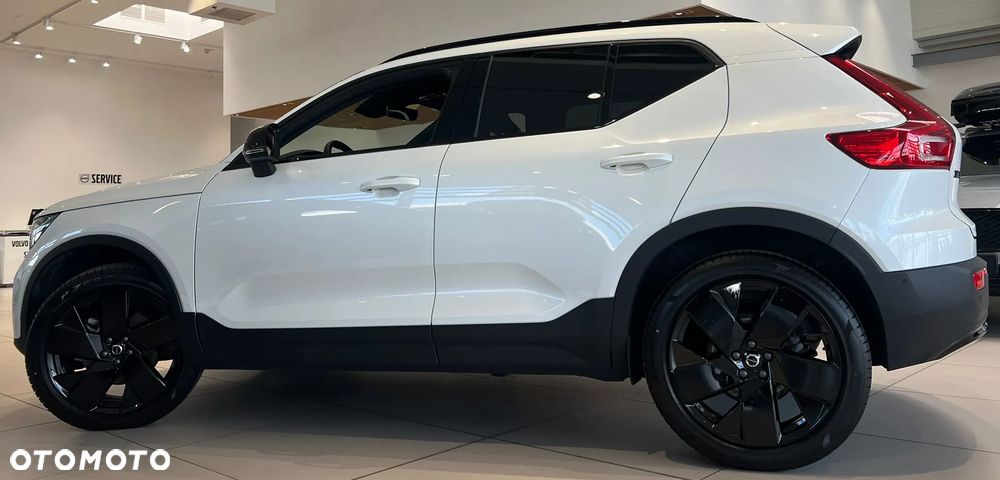 Volvo XC 40 B4 B AWD DKG Ultimate Dark - 20