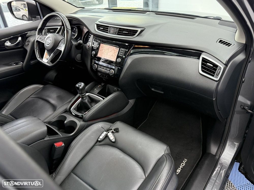 Nissan Qashqai 1.5 dCi N-Connecta - 17