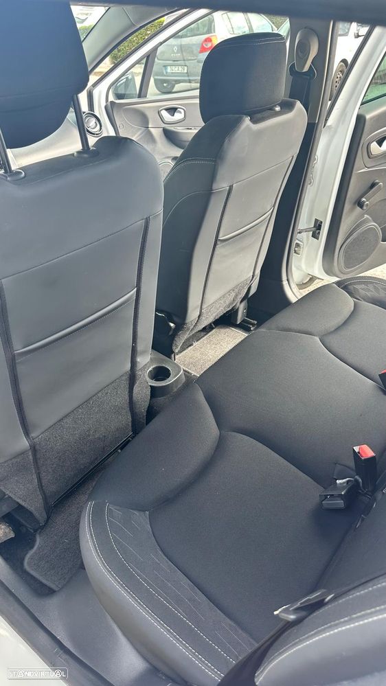 Renault Clio 0.9 TCe Limited Bi-Fuel - 10