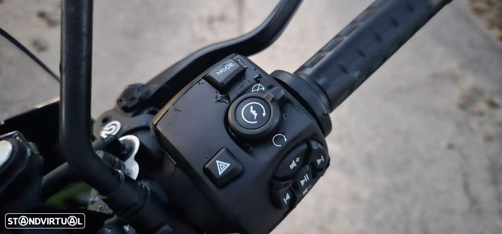 Harley-Davidson Pan America Akrapovic + Malas Harley - 23