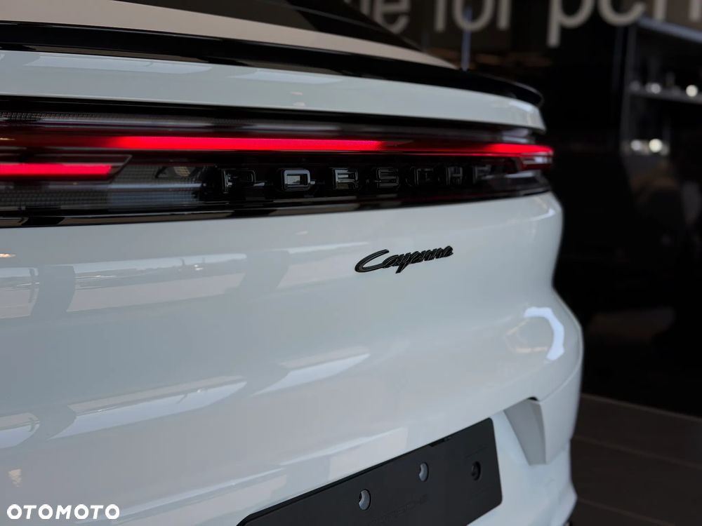 Porsche Cayenne E-Hybrid PHEV Black Edition - 11