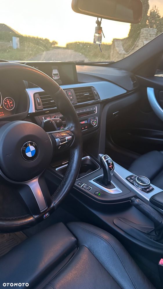 BMW Seria 3 320d - 22