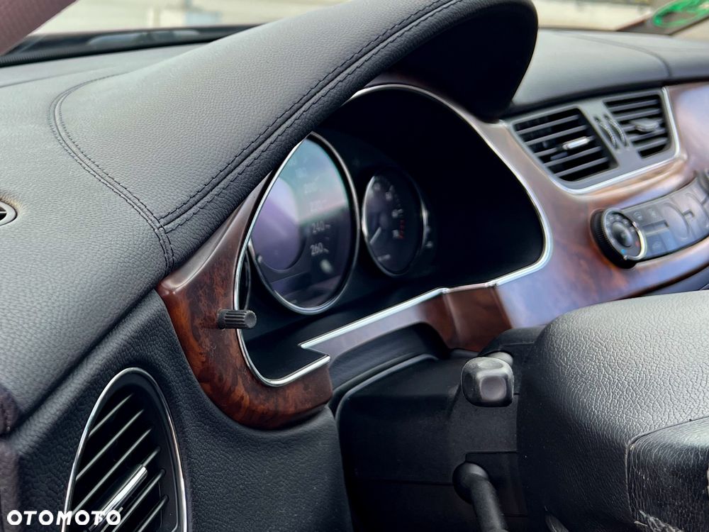Mercedes-Benz CLS - 18
