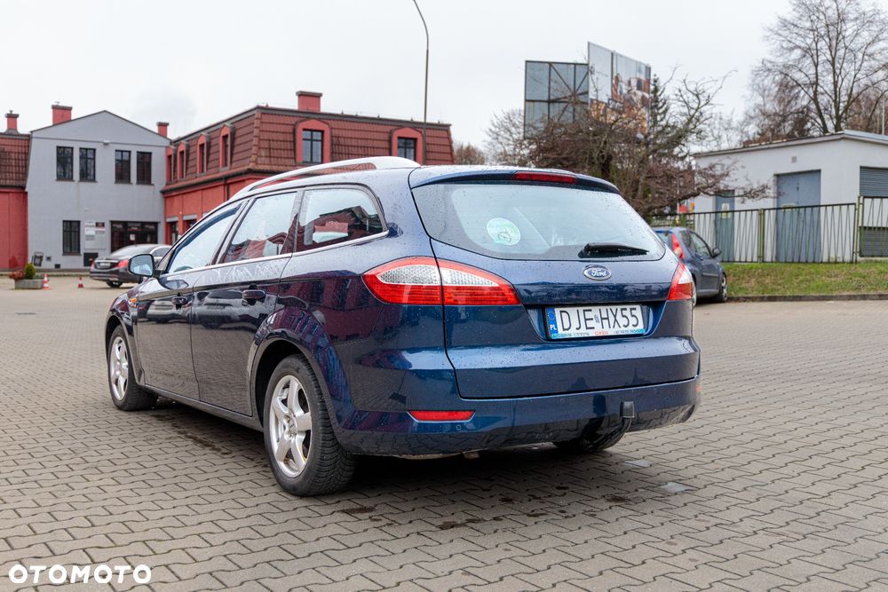 Ford Mondeo SW 2.0 Titanium - 8