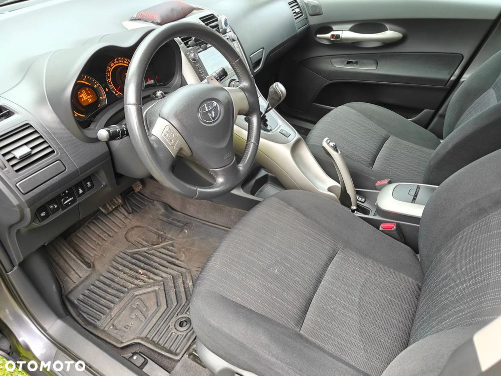 Toyota Auris - 7