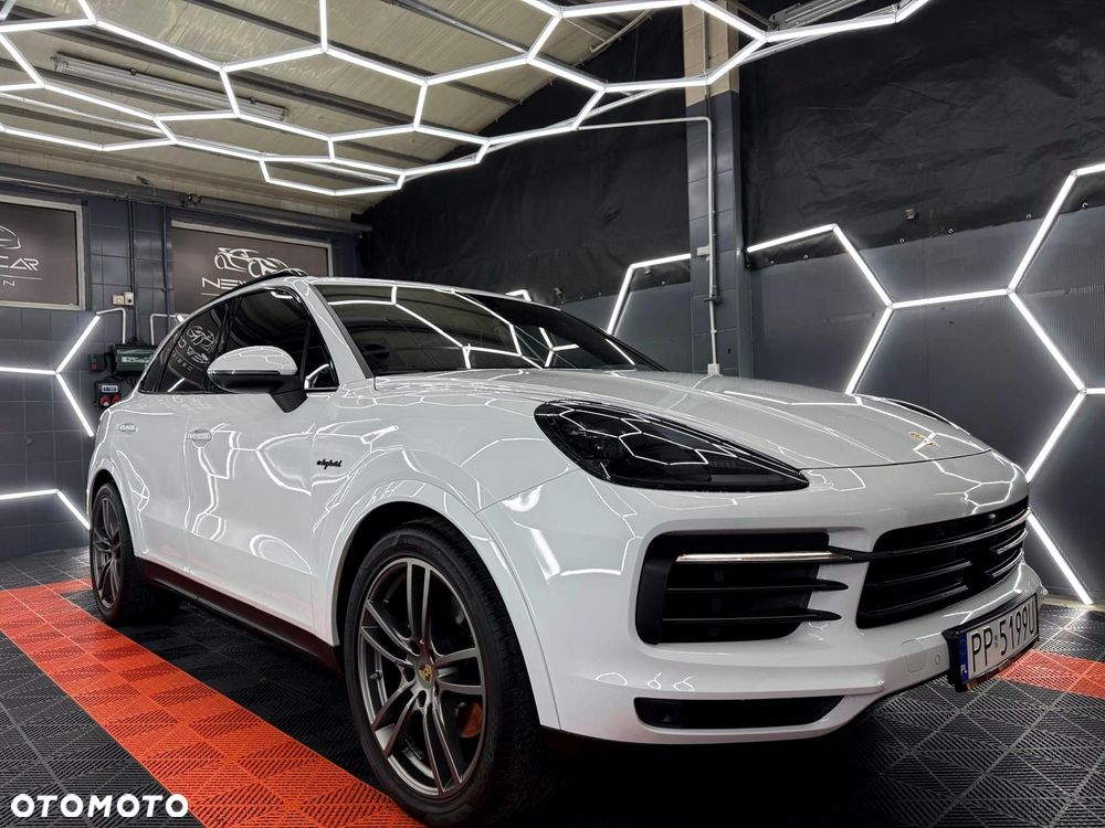 Porsche Cayenne E-Hybrid Platinum Edition - 11