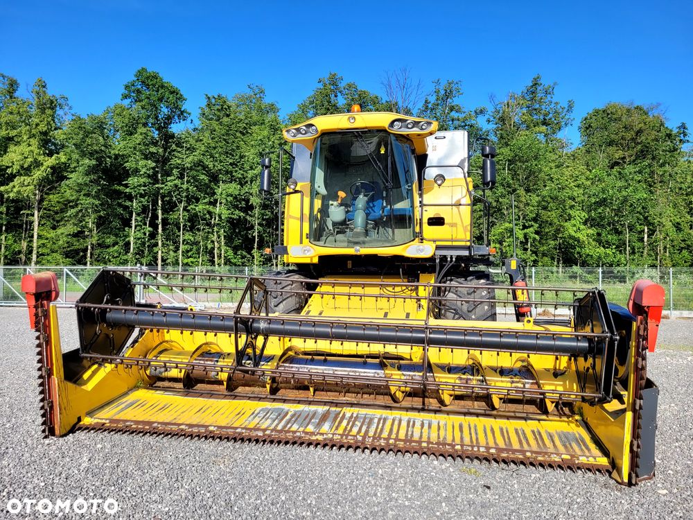New Holland CSX 7070 Stół do rzepaku - 4