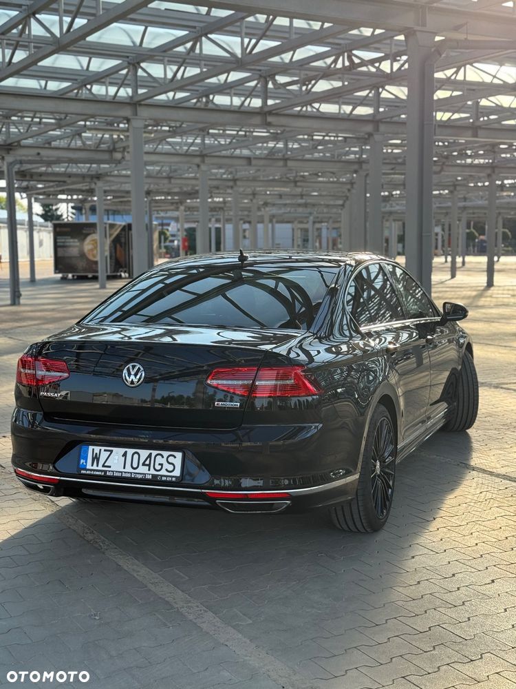 Volkswagen Passat 2.0 TSI 4Mot R-Line Edition DSG - 11