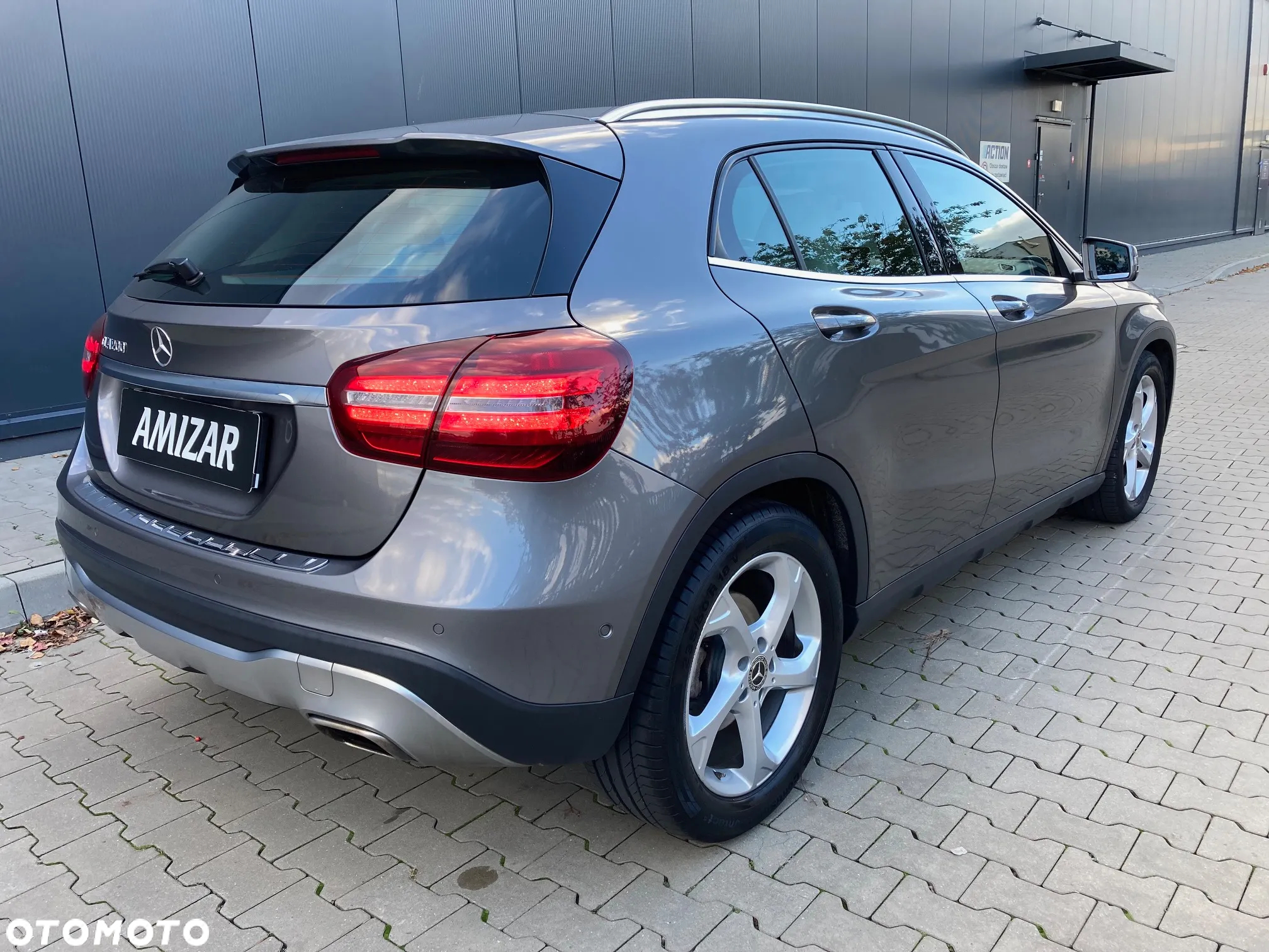 Mercedes-Benz GLA 200 7G-DCT AMG Line - 6