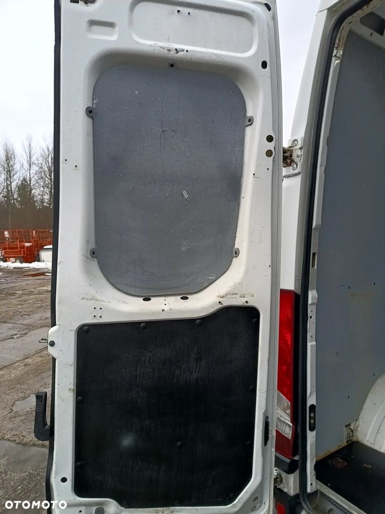 Iveco DAILY 35s13 L2H2 2.3 diesel 126kM, HAK(uciąg 3.5t) OPONY ZIMOWE BDB STAN, OGINALNY NISKI PRZEBIEG! Gotowy do pracy! - 26