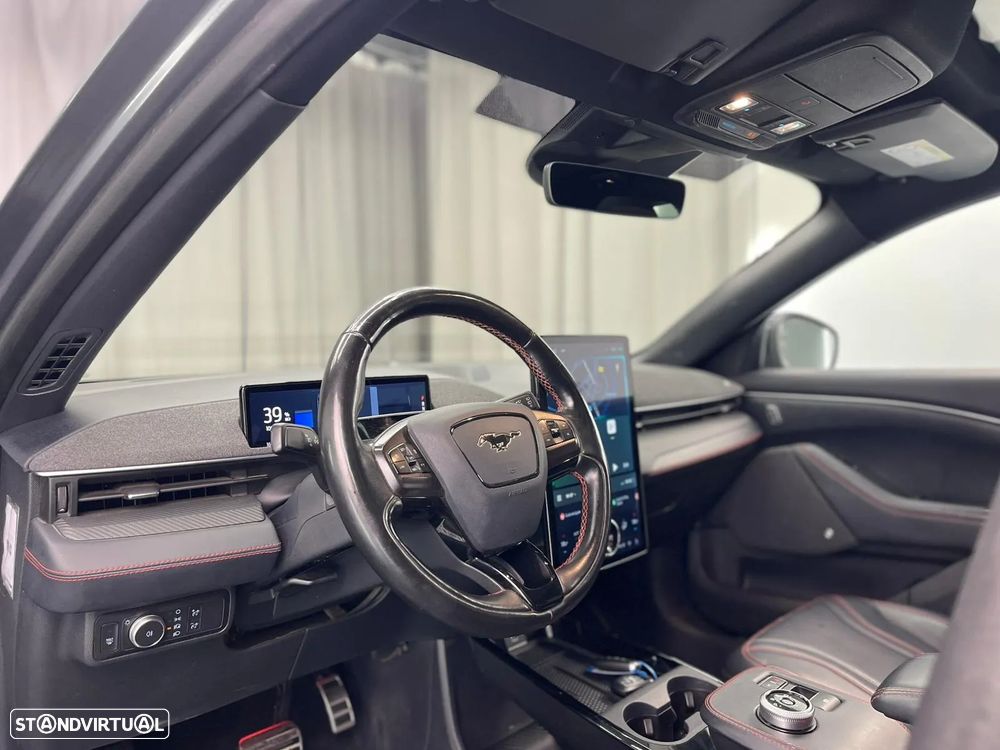 Ford Mustang Mach-E 75.7 kWh Premium AWD - 24