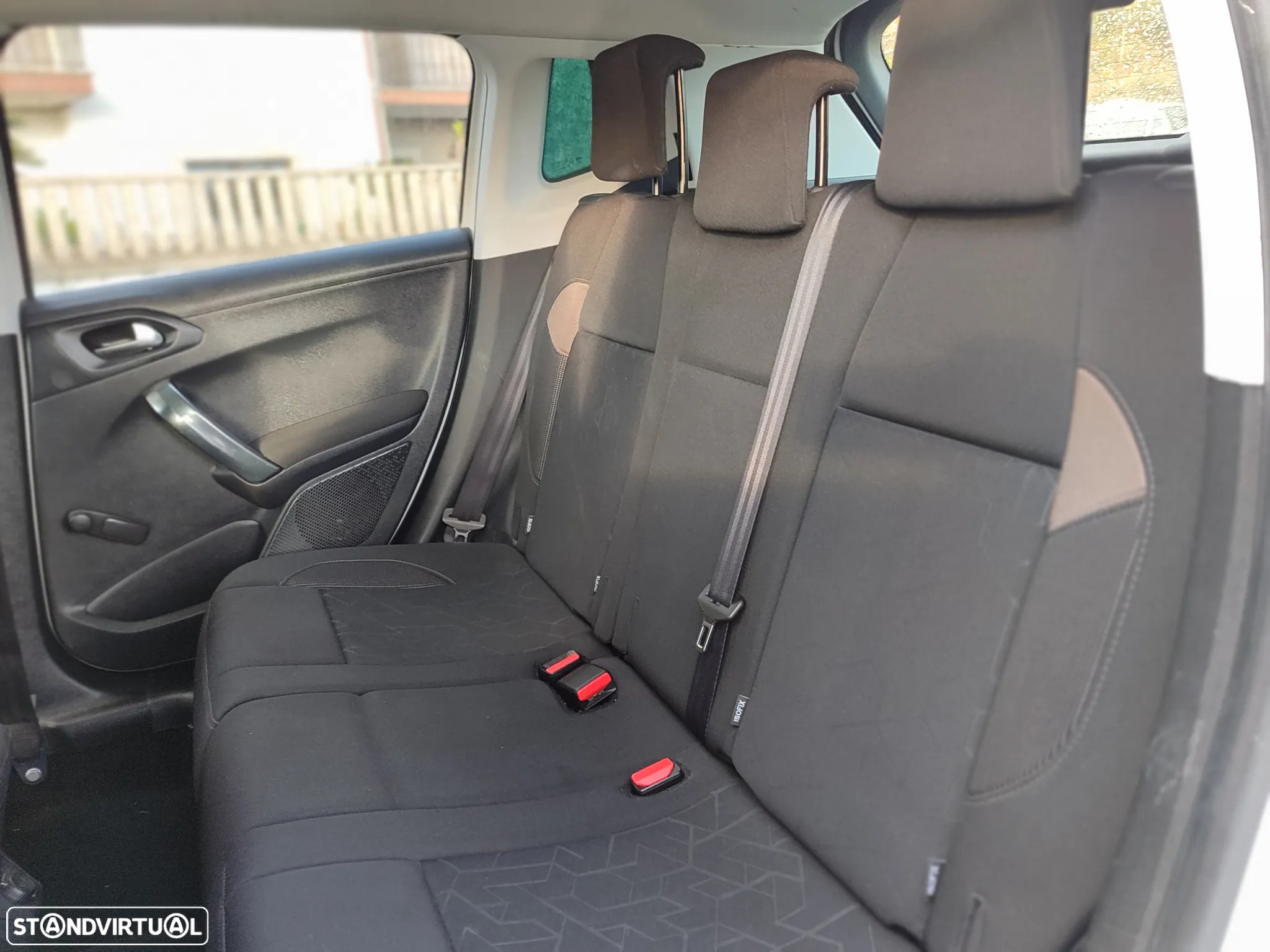 Peugeot 2008 1.6 BlueHDi Allure - 5