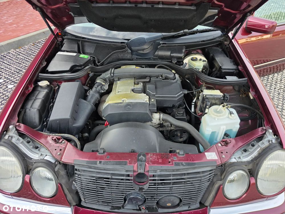 Mercedes-Benz Klasa E - 25