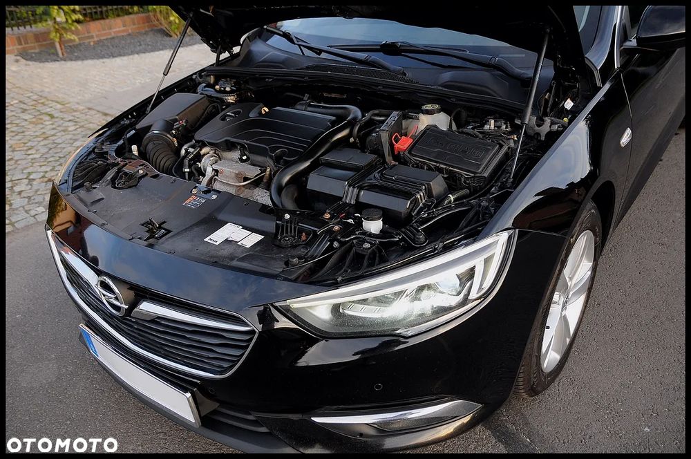 Opel Insignia - 22