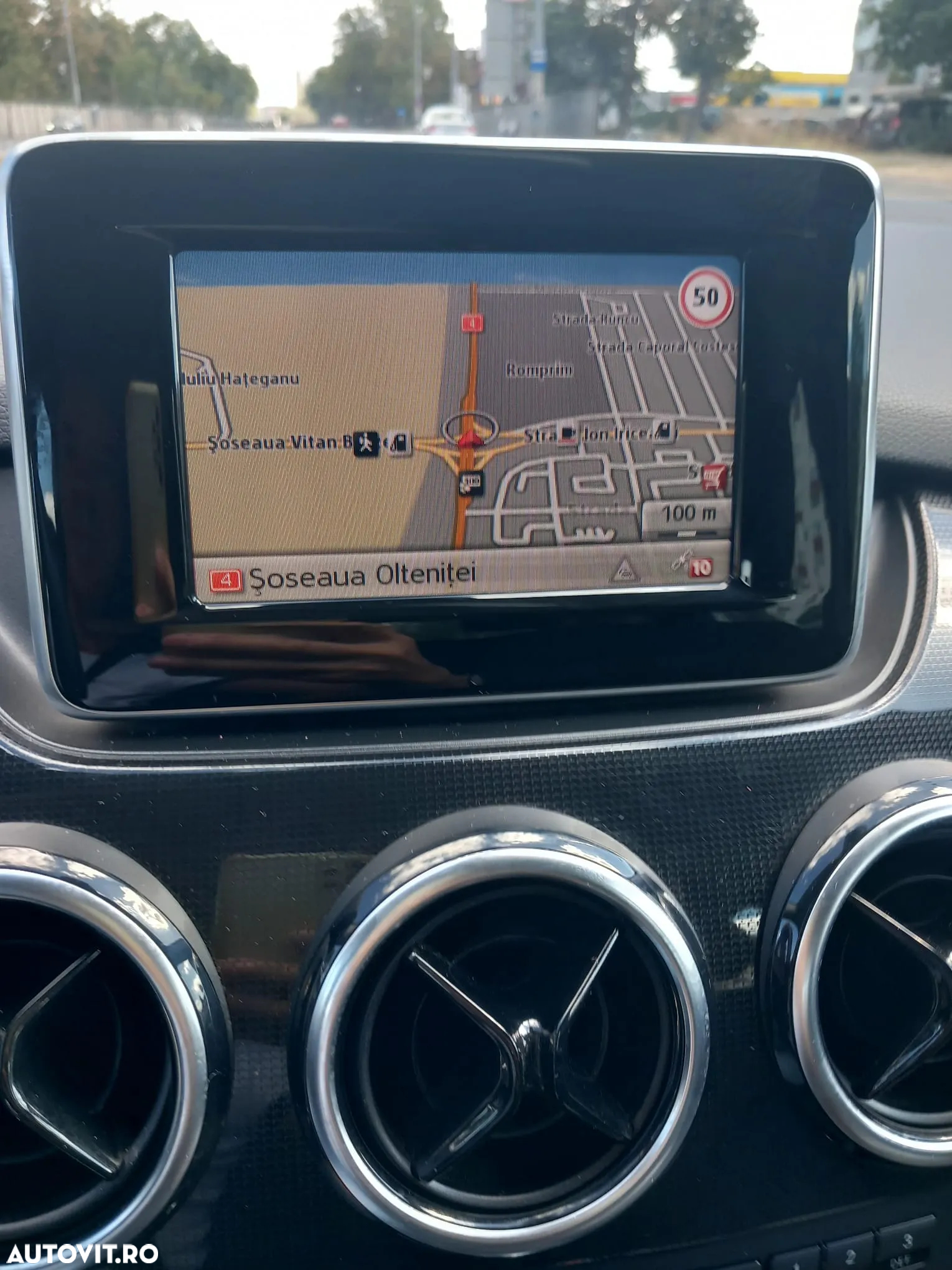 Mercedes-Benz B 180 BlueEFFICIENCY - 13