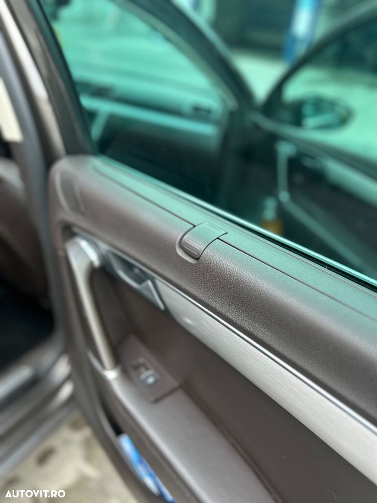 Volkswagen Passat 2.0 TDI BlueMotion Technology DSG Highline - 11