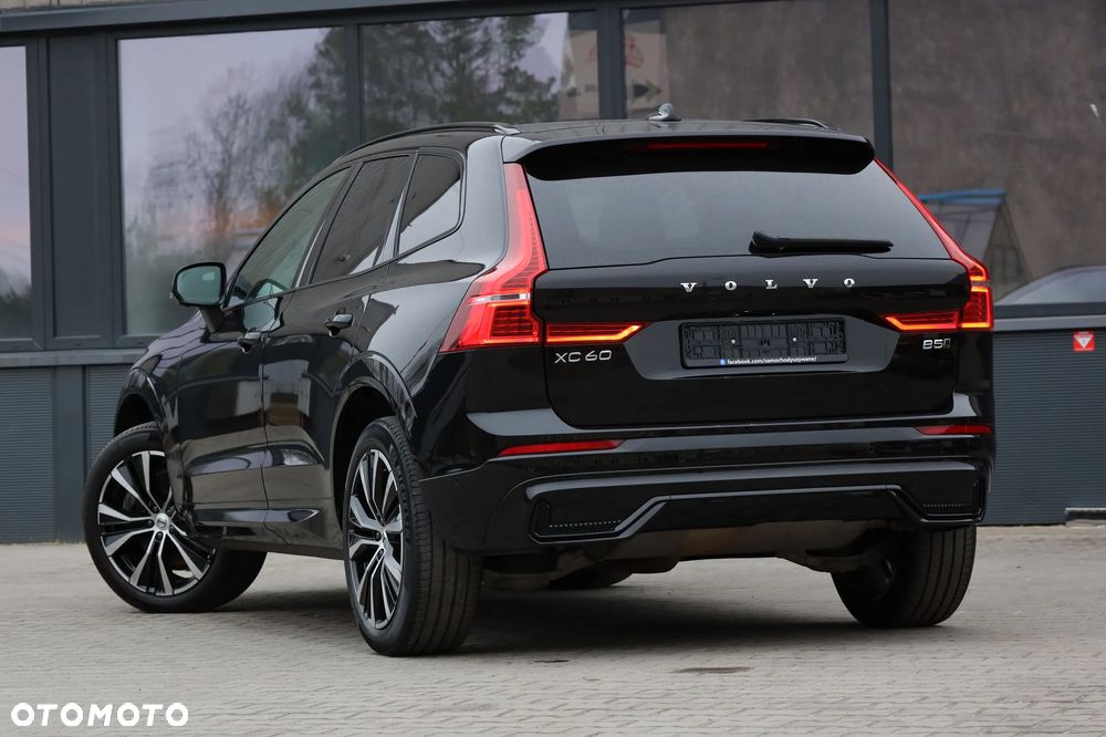 Volvo XC 60 B5 B AWD Ultimate Dark - 6