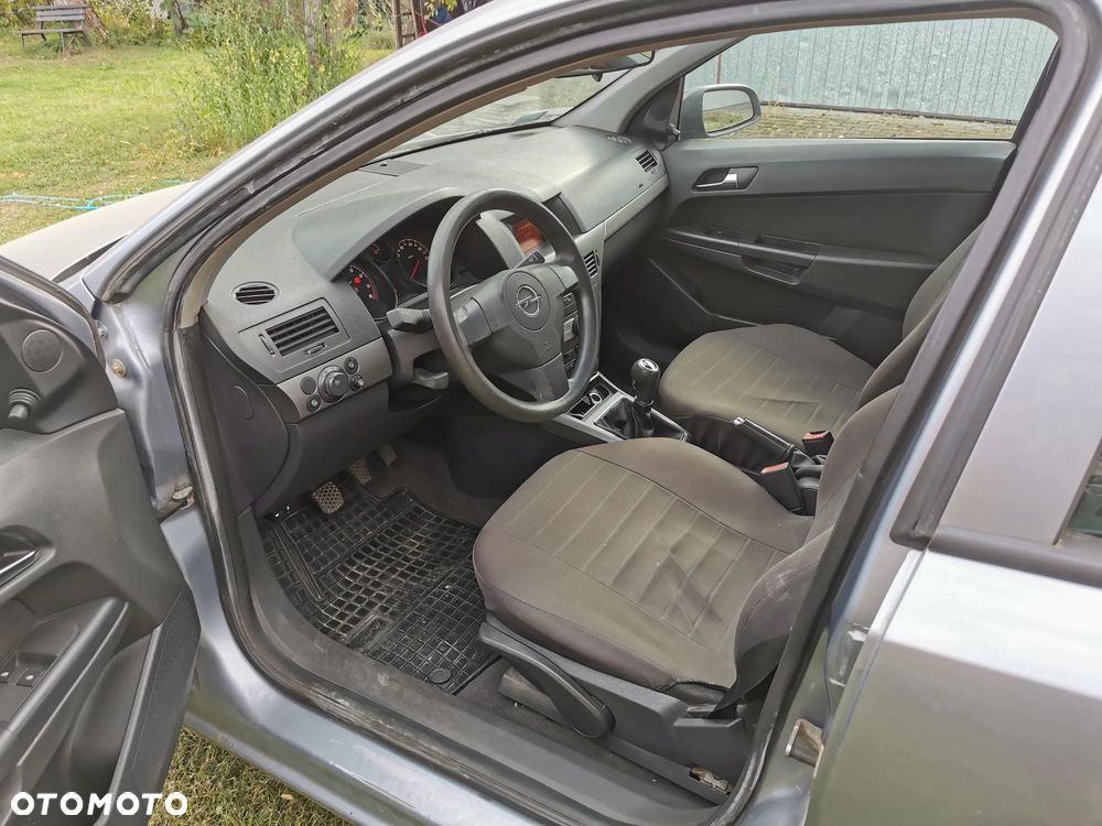 Opel Astra - 16