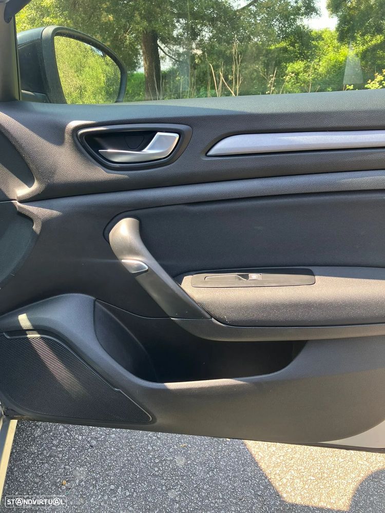 Renault Mégane - 14