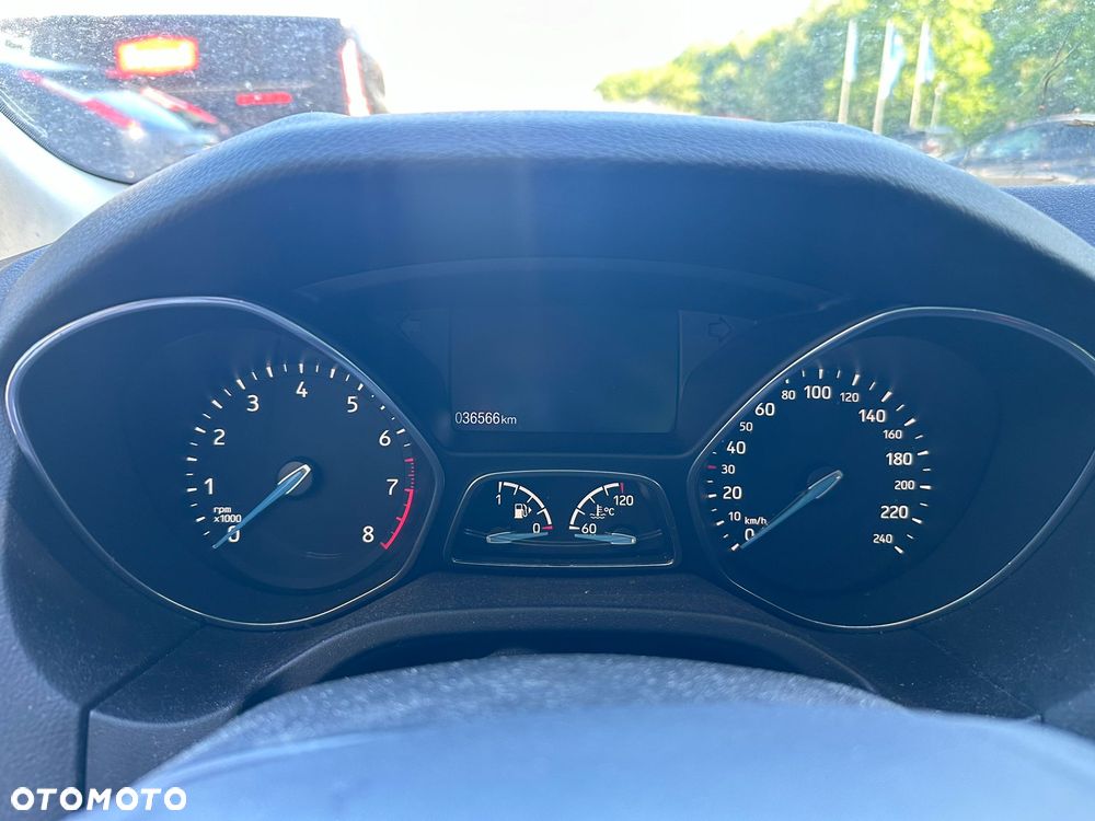 Ford Focus - 10