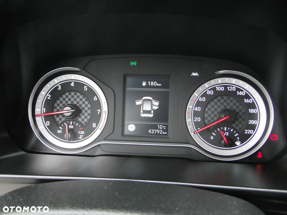Hyundai i20 - 21