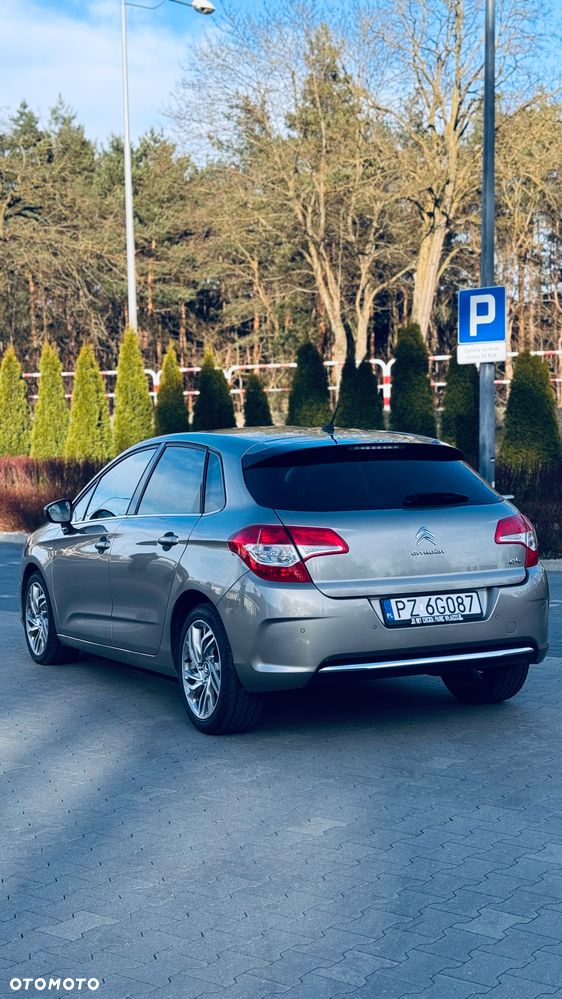 Citroën C4 2.0 HDi Exclusive - 4