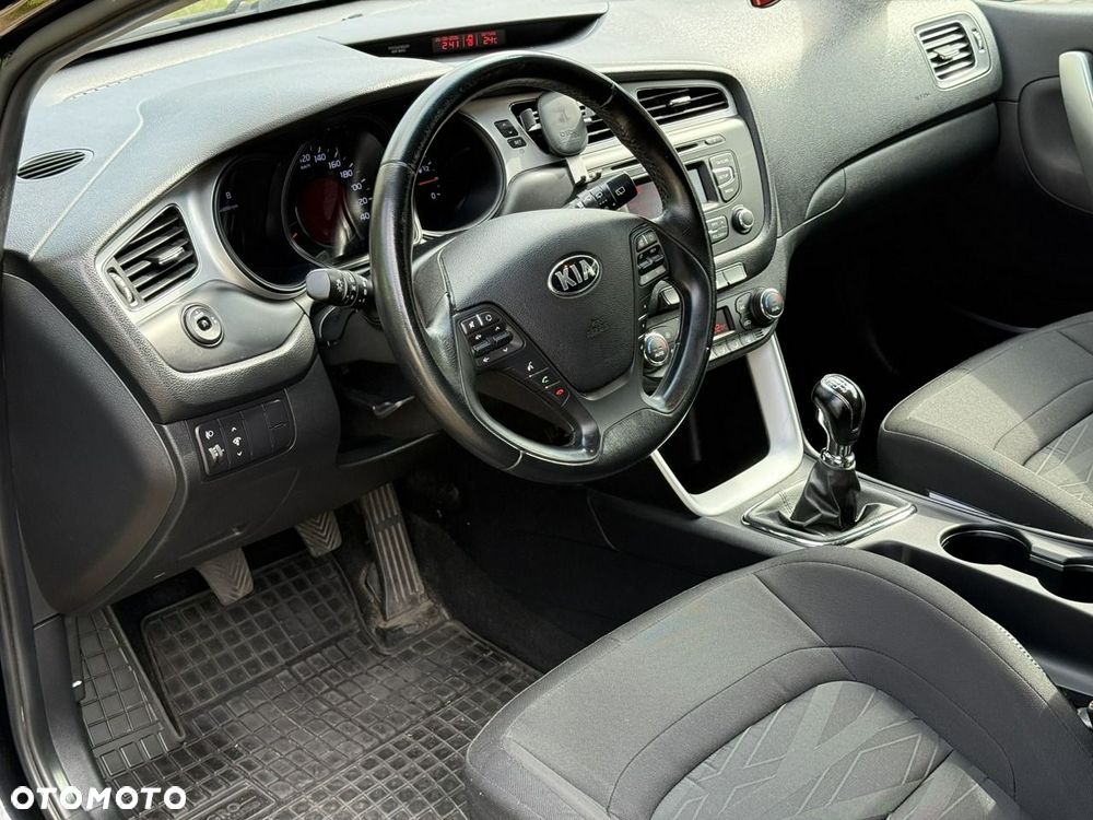 Kia Ceed - 17