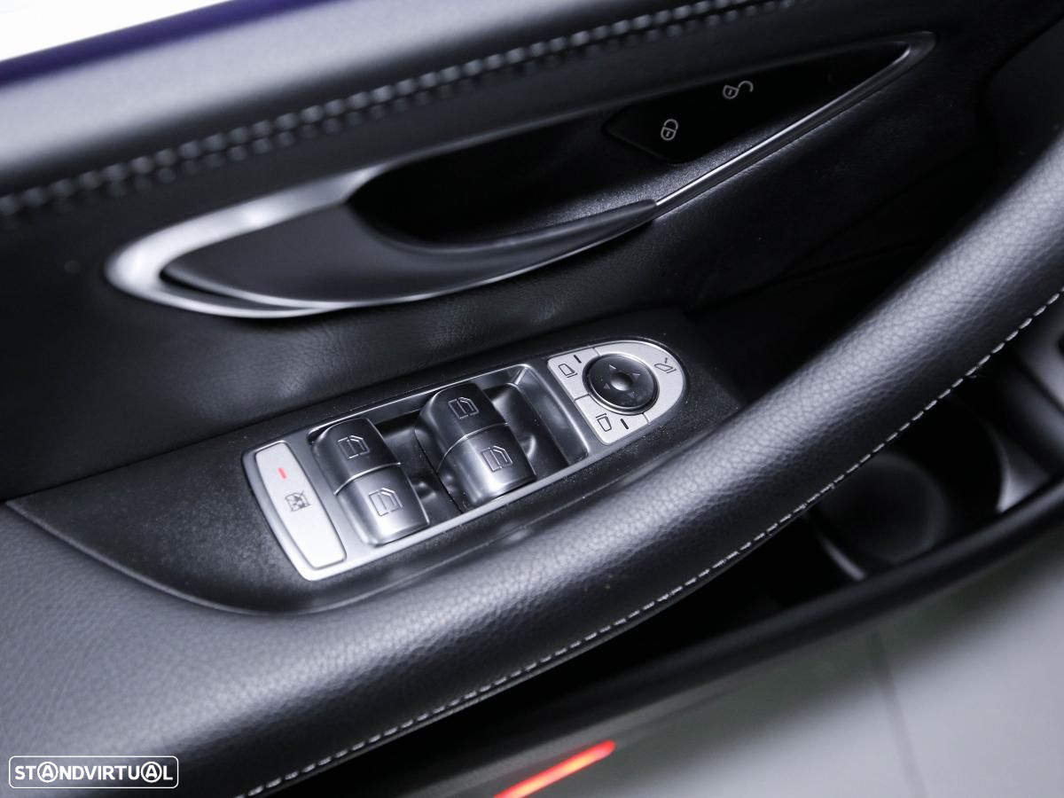 Mercedes-Benz E 300 de T 9G-TRONIC Night Edition - 11