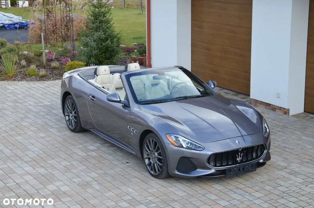 Maserati GranCabrio Sport - 10