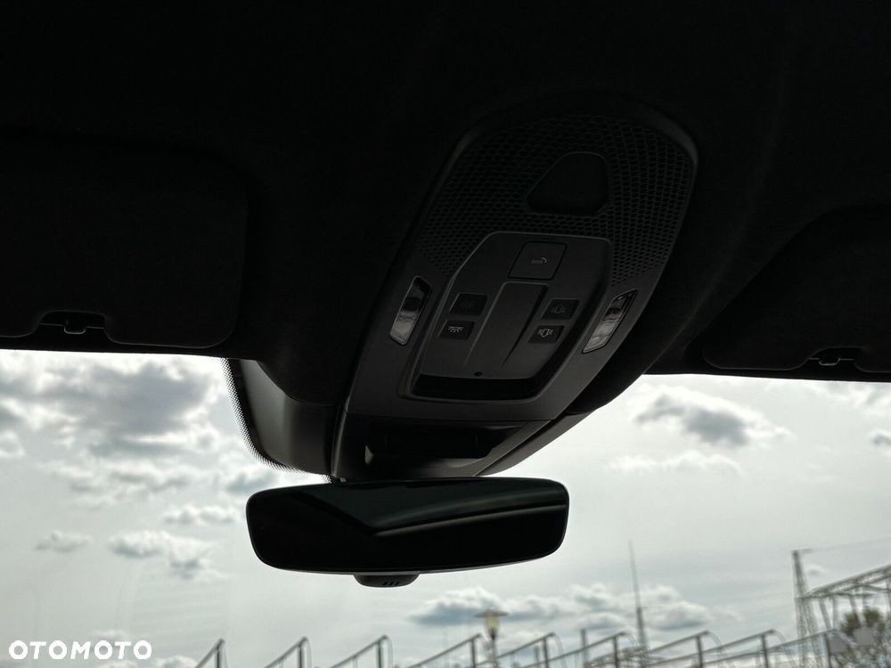 Porsche Cayenne - 32