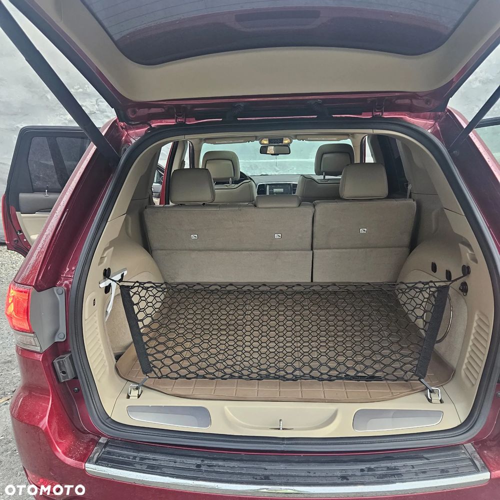 Jeep Grand Cherokee - 23