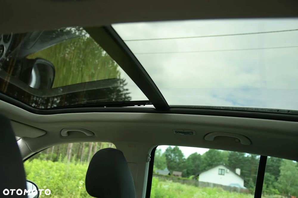 Volkswagen Tiguan - 28