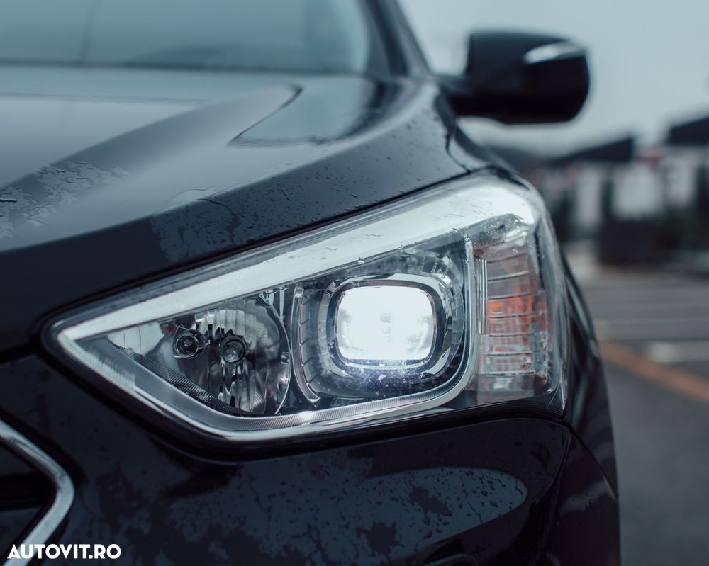 Hyundai Santa Fe 2.2 CRDi 4WD Automatik Premium - 10