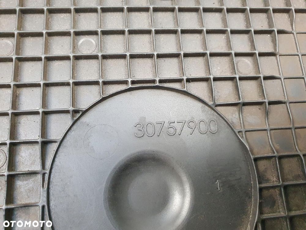 OBUDOWA ROZRZĄDU osłona Volvo S80 II V70 III 2.4 D5 30757900 - 2