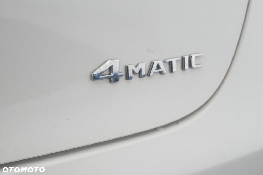 Mercedes-Benz GLC - 31